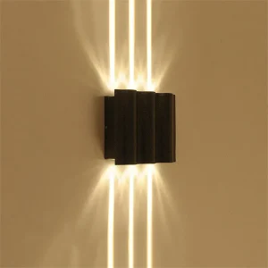 LumiLantern – Weerbestendige LED Buitenlantaarn voor Tuin & Terras, Energiezuinige & Moderne Verlichting