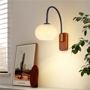 BauhausGlow – Draaibare Bauhaus Wandlamp met Khaki Glas